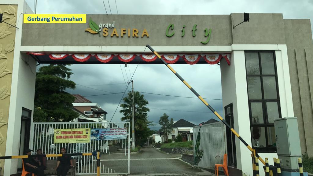 Nariska Suite Homestay Purwokerto Esterno foto