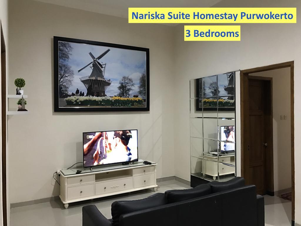 Nariska Suite Homestay Purwokerto Esterno foto